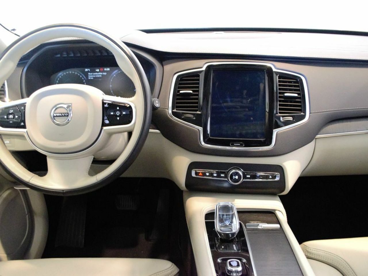 Foto Volvo XC90 22