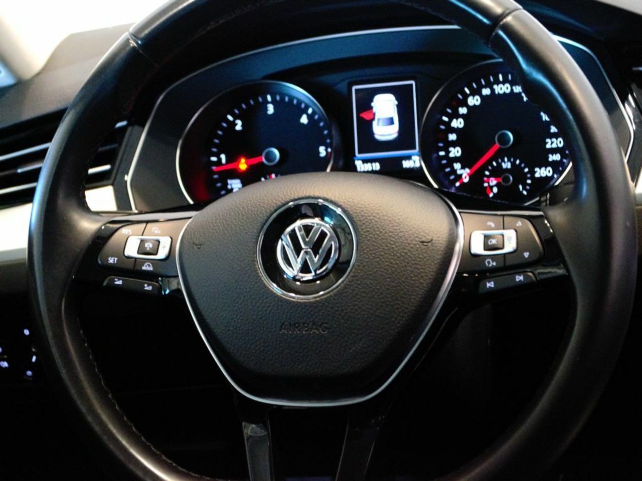 Foto Volkswagen Passat 23