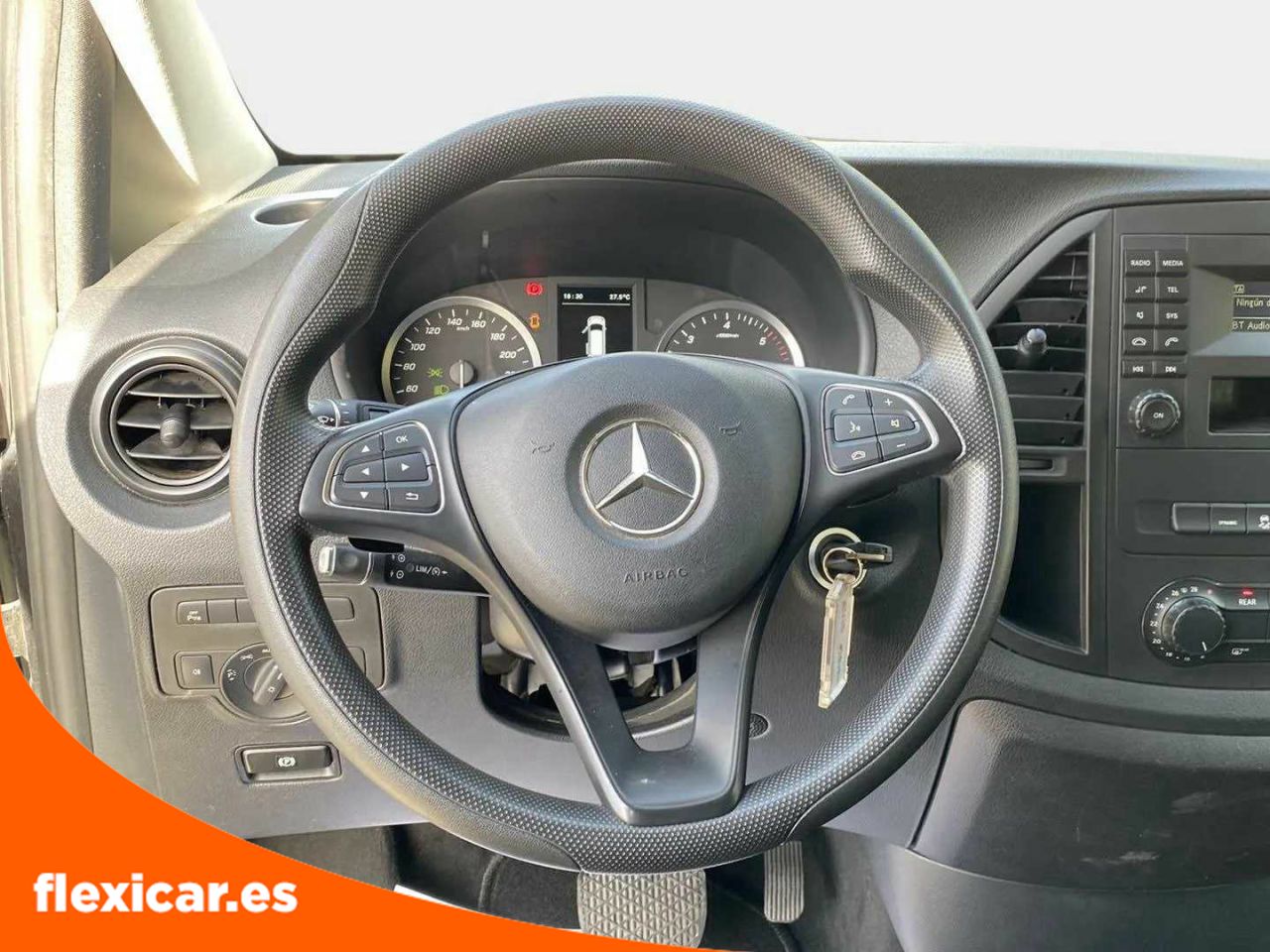 Foto Mercedes-Benz Vito 12