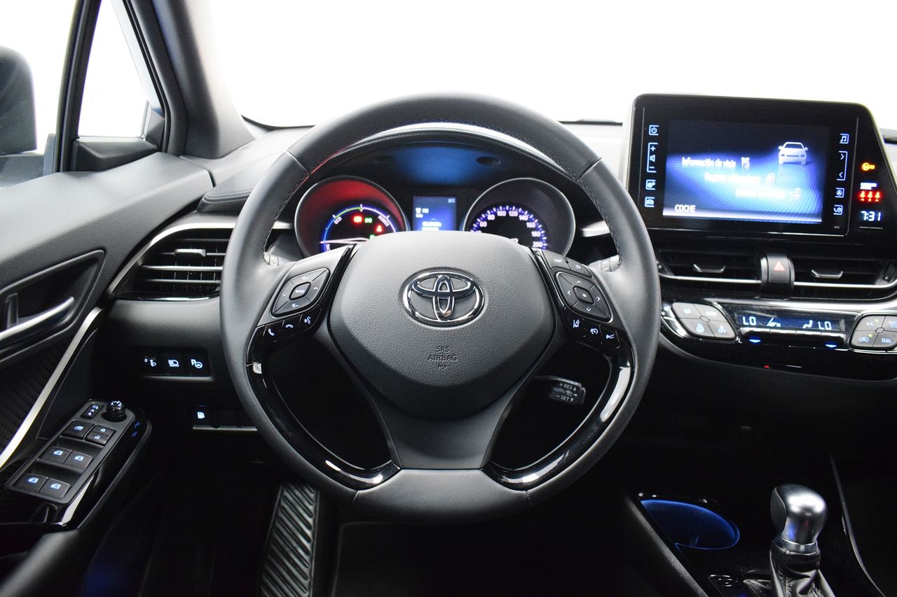 Foto Toyota C-HR 18