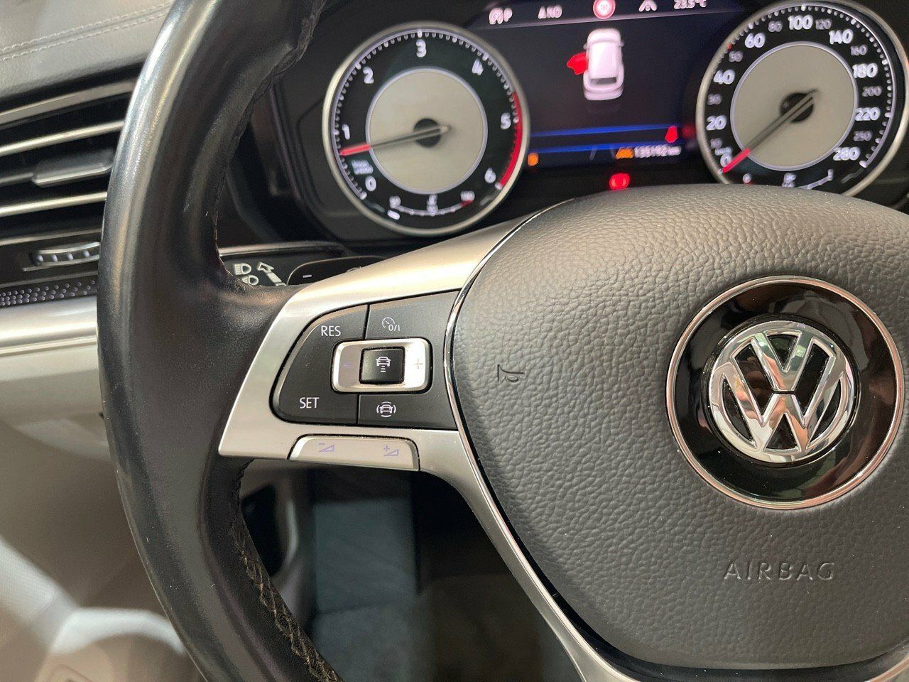 Foto Volkswagen Touareg 12