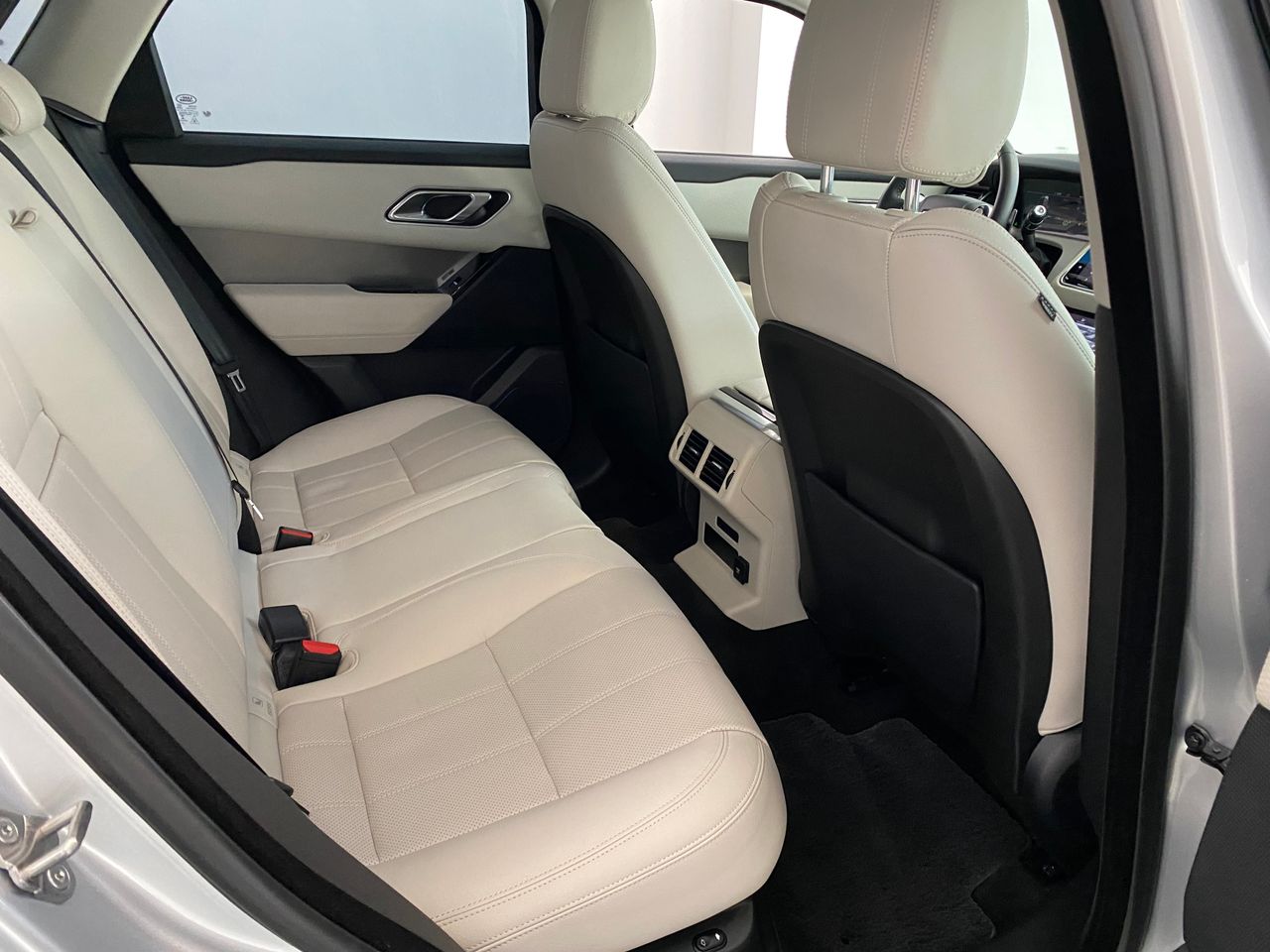 Foto Land-Rover Range Rover Velar 8