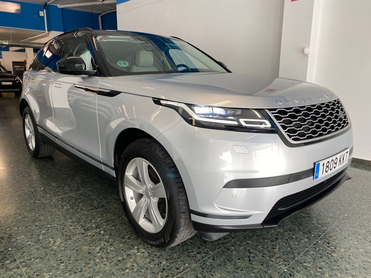 Foto Land-Rover Range Rover Velar 13