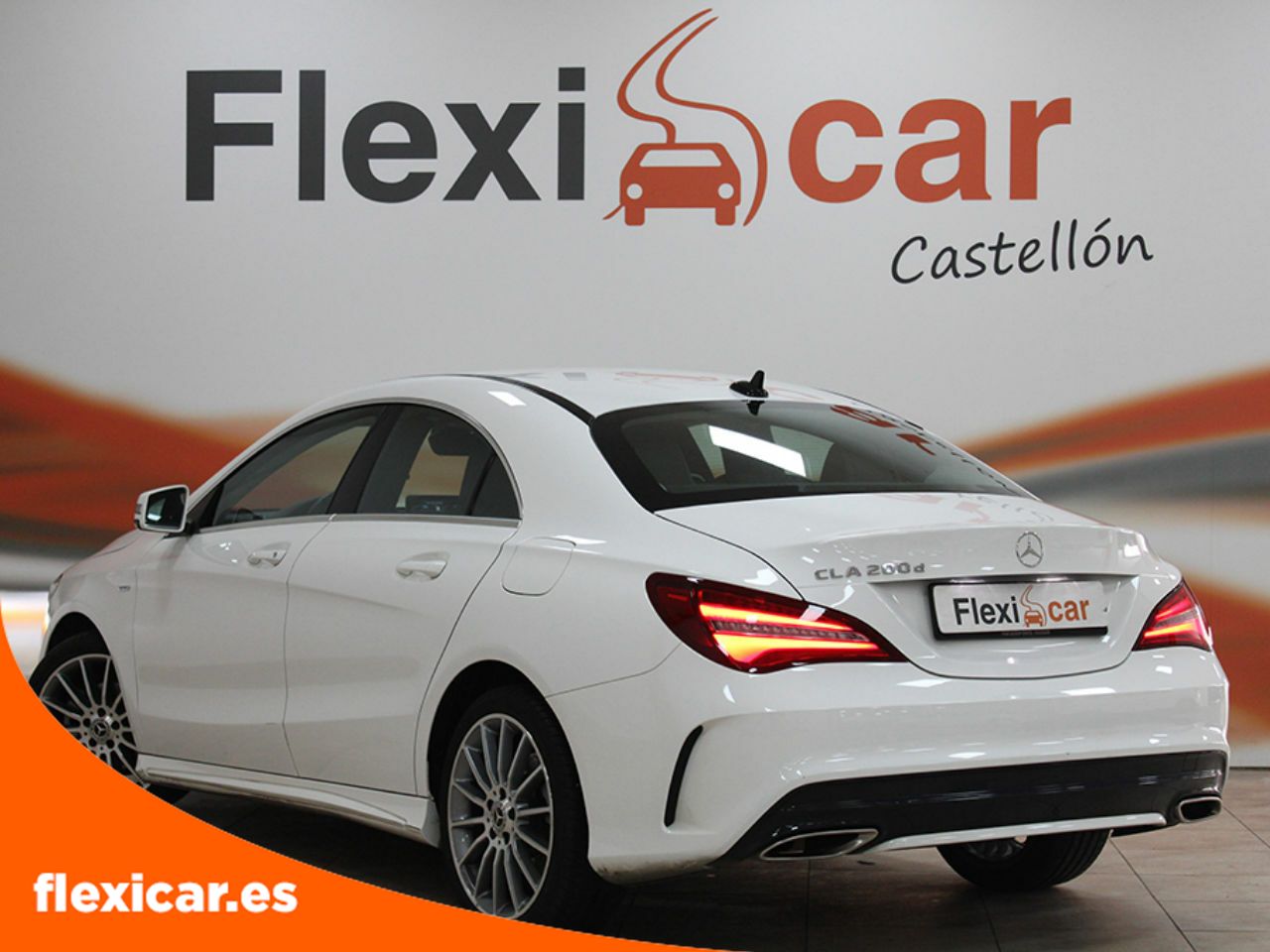 Foto Mercedes-Benz Clase CLA 4