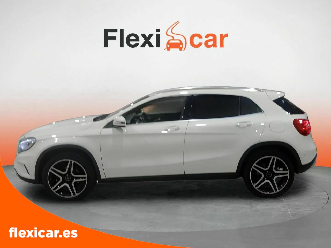 Foto Mercedes-Benz Clase GLA 2