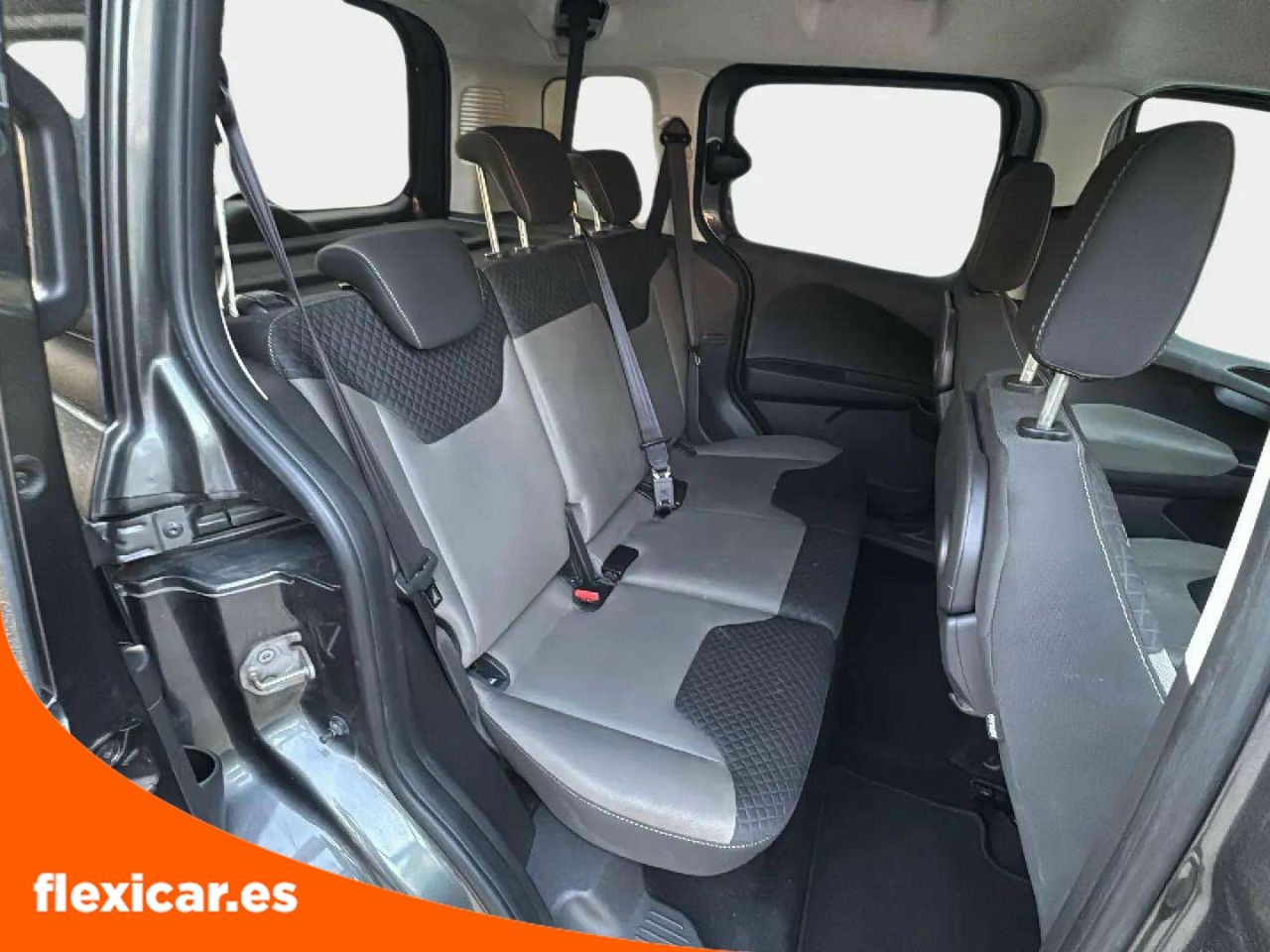 Foto Ford Tourneo Courier 12