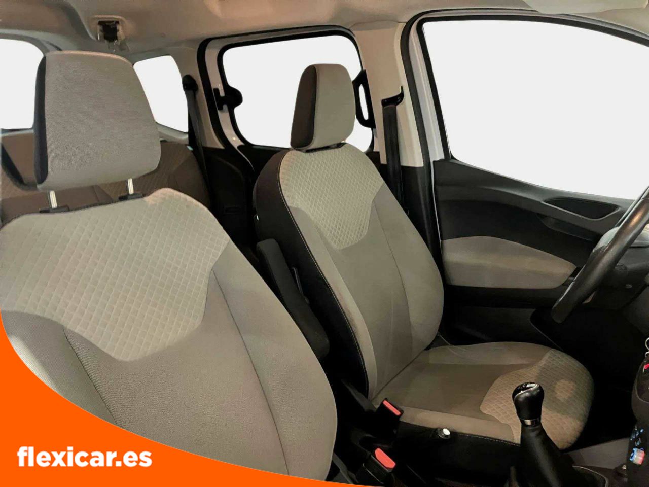 Foto Ford Tourneo Courier 23