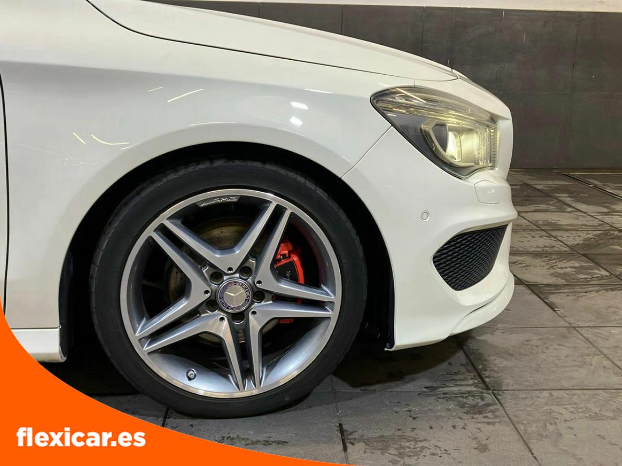 Foto Mercedes-Benz Clase CLA 23