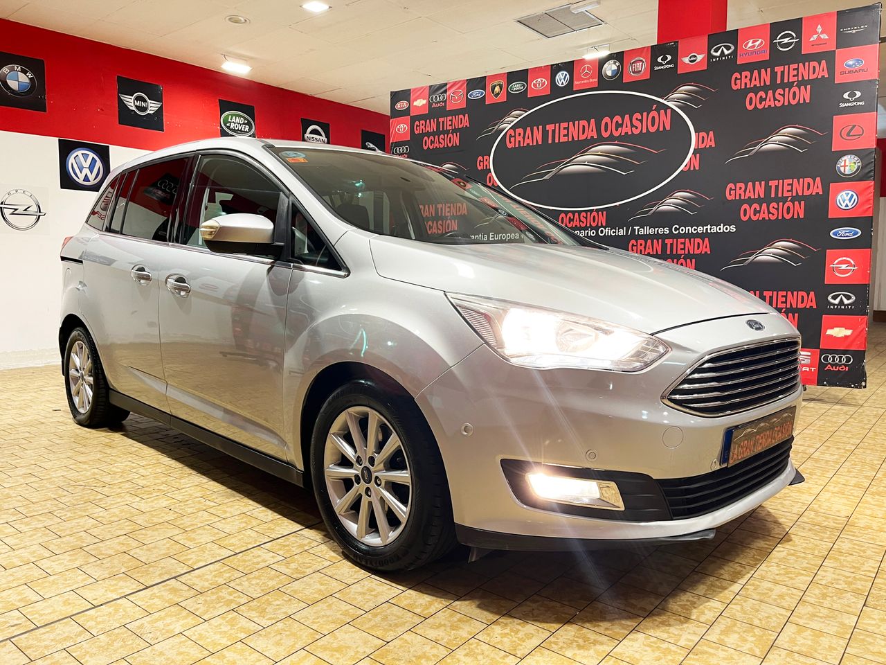 Foto Ford Grand C-MAX 6