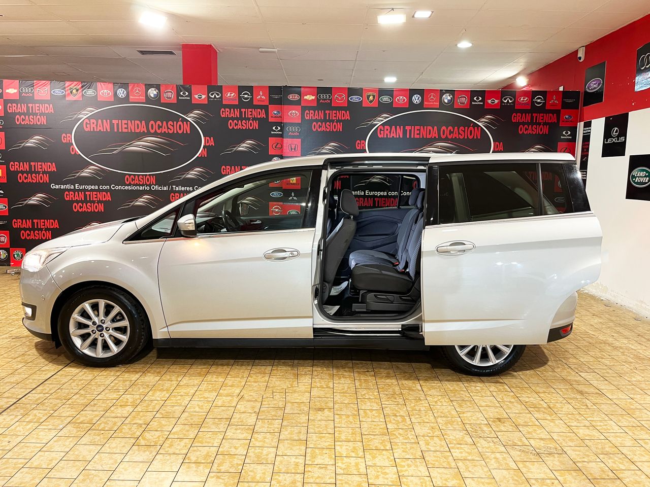 Foto Ford Grand C-MAX 14