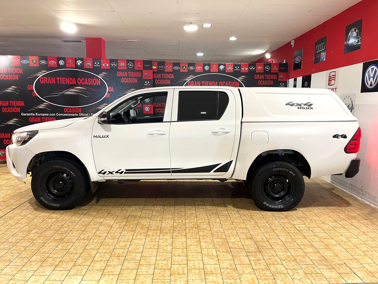 Foto Toyota Hilux 12