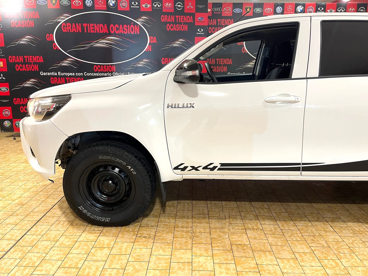 Foto Toyota Hilux 13