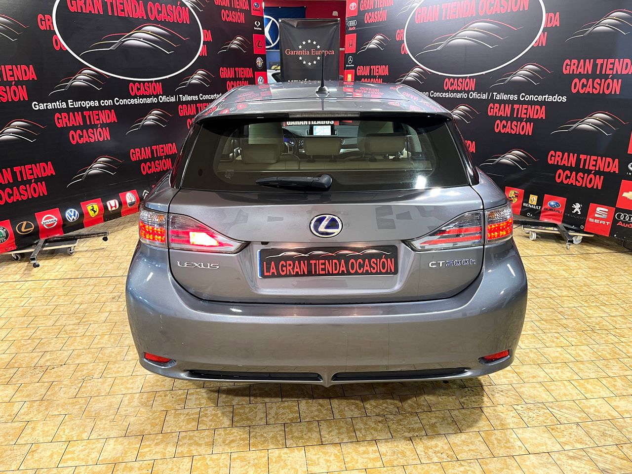 Foto Lexus CT 5