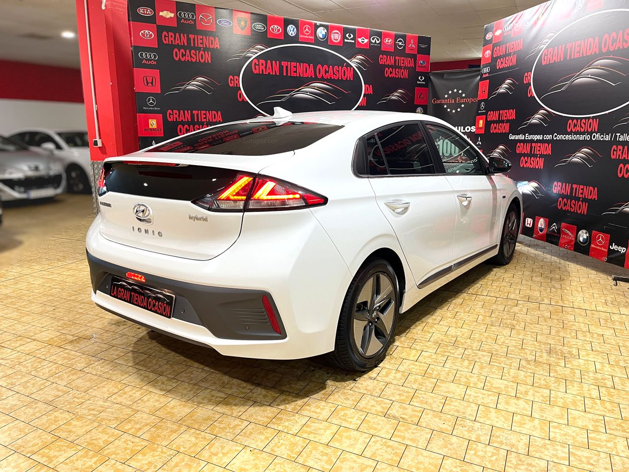 Foto Hyundai IONIQ 4