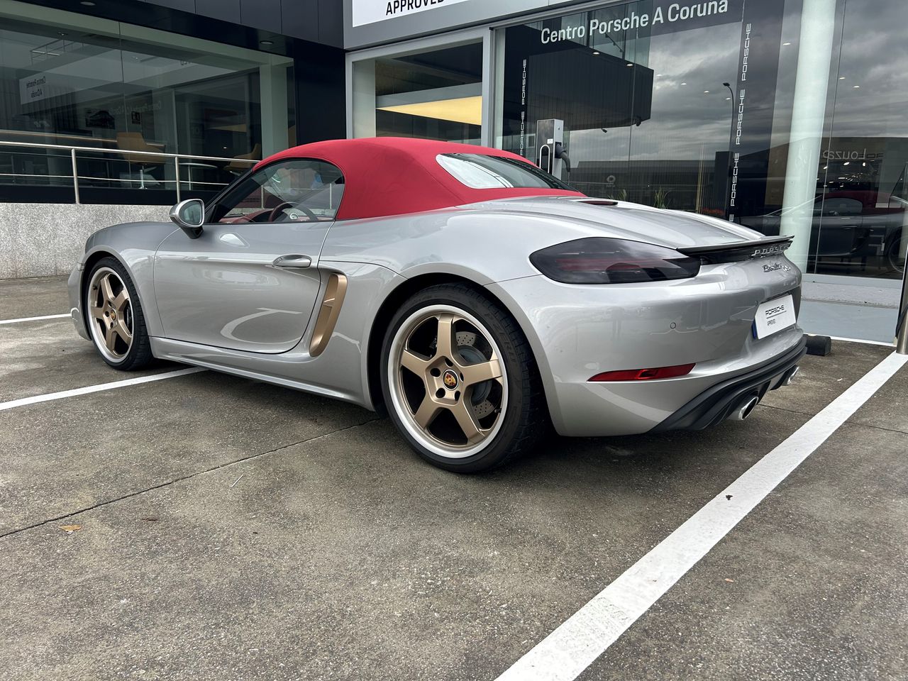 Foto Porsche 718 3