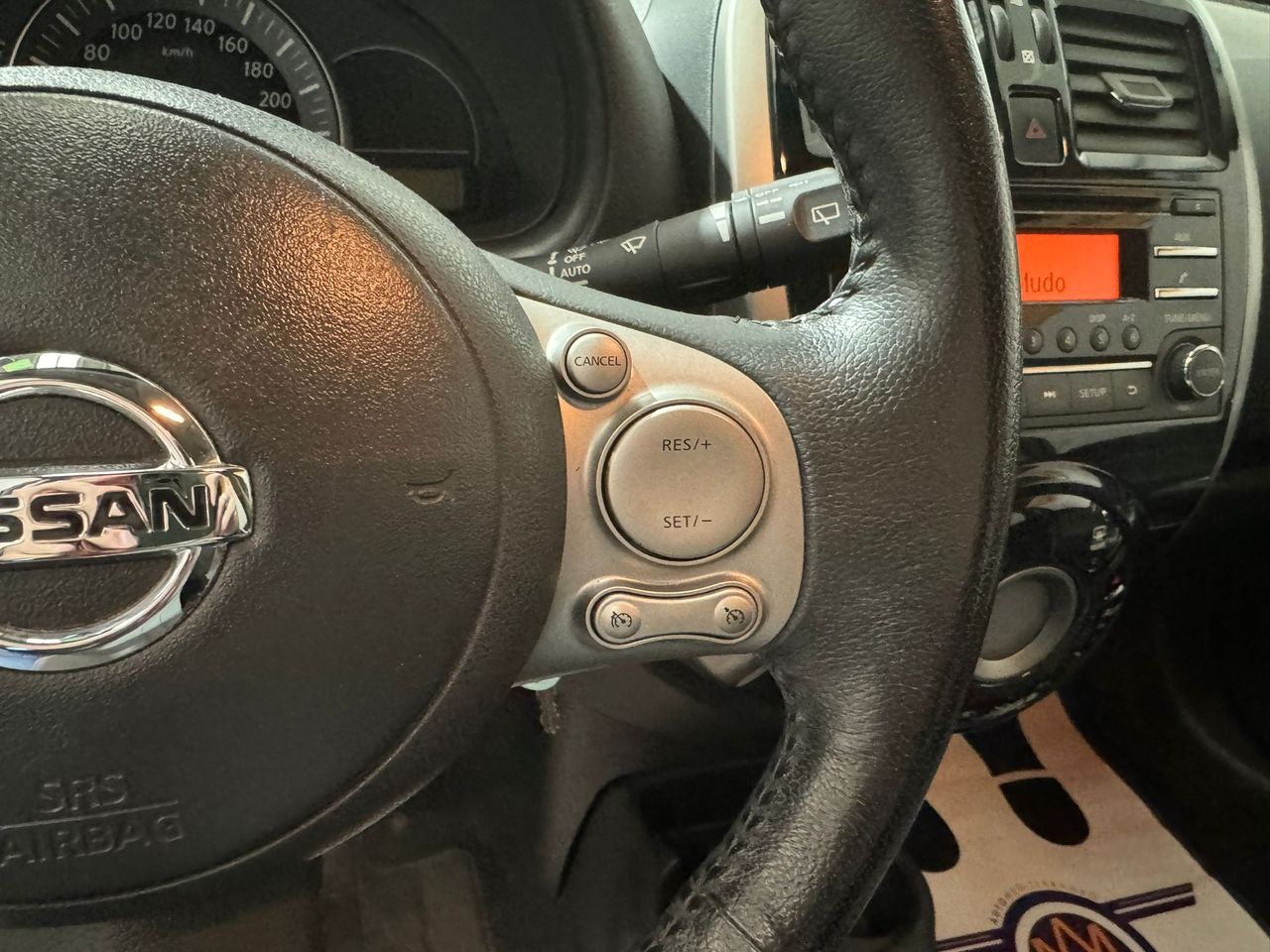 Foto Nissan Micra 15