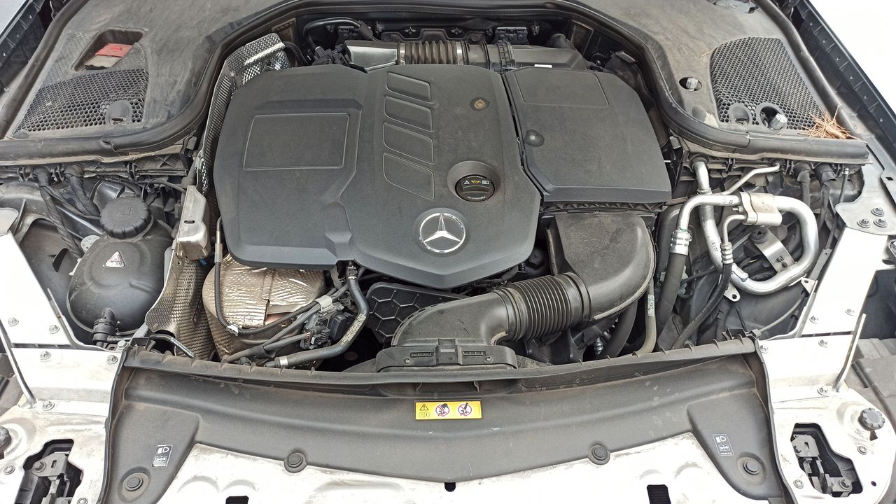 Foto Mercedes-Benz Clase E 32