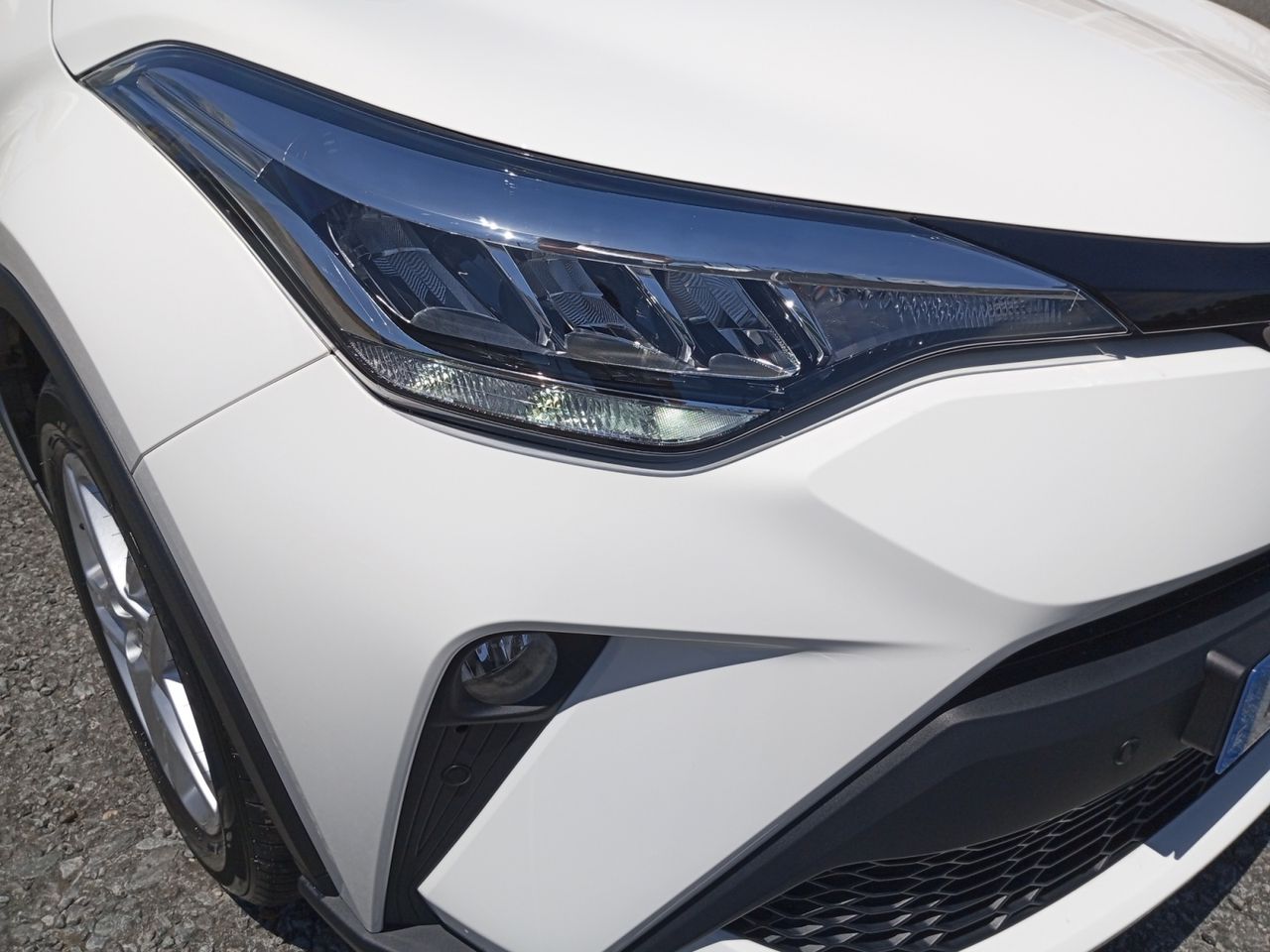 Foto Toyota C-HR 22