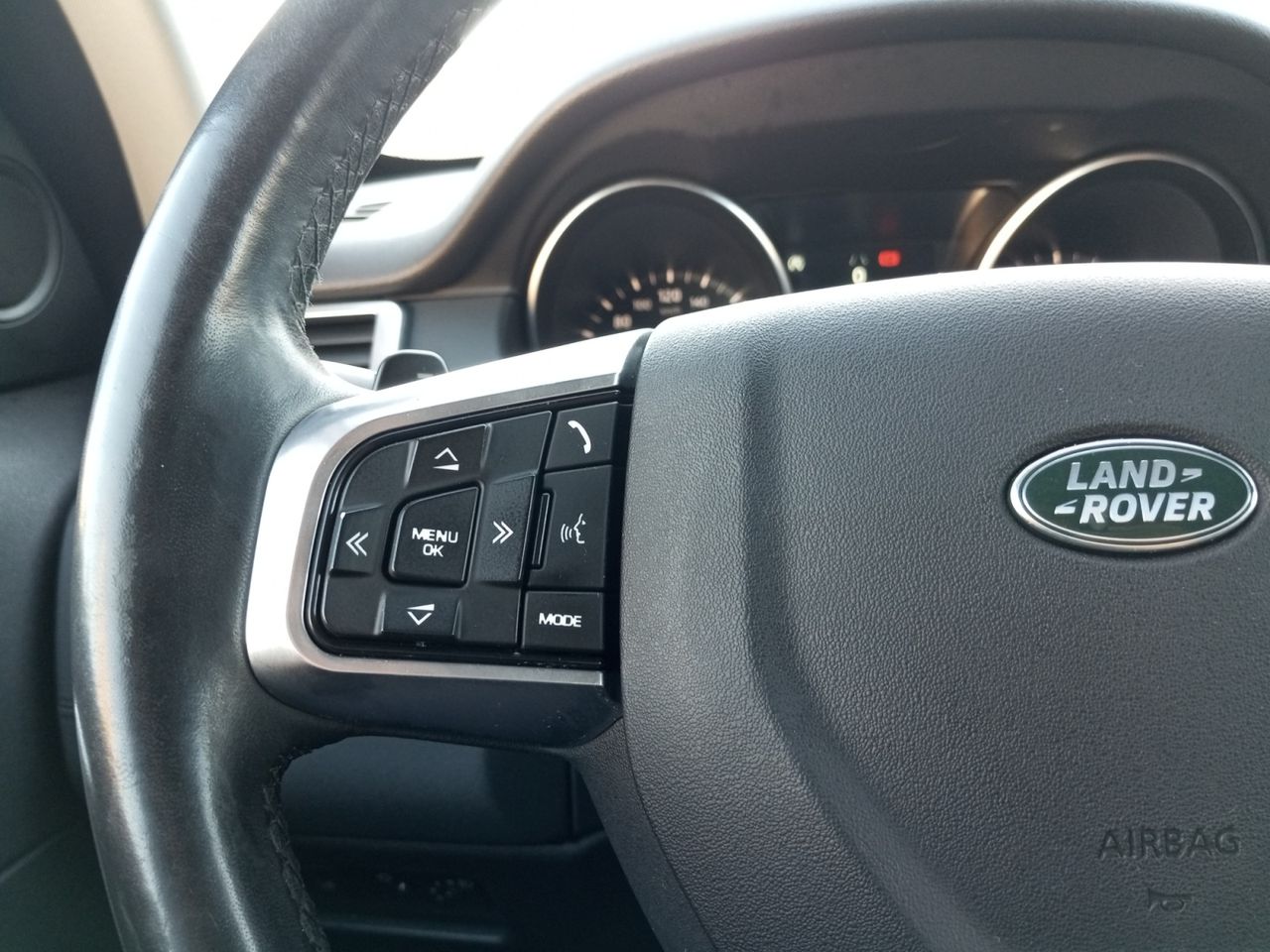 Foto Land-Rover Discovery Sport 17