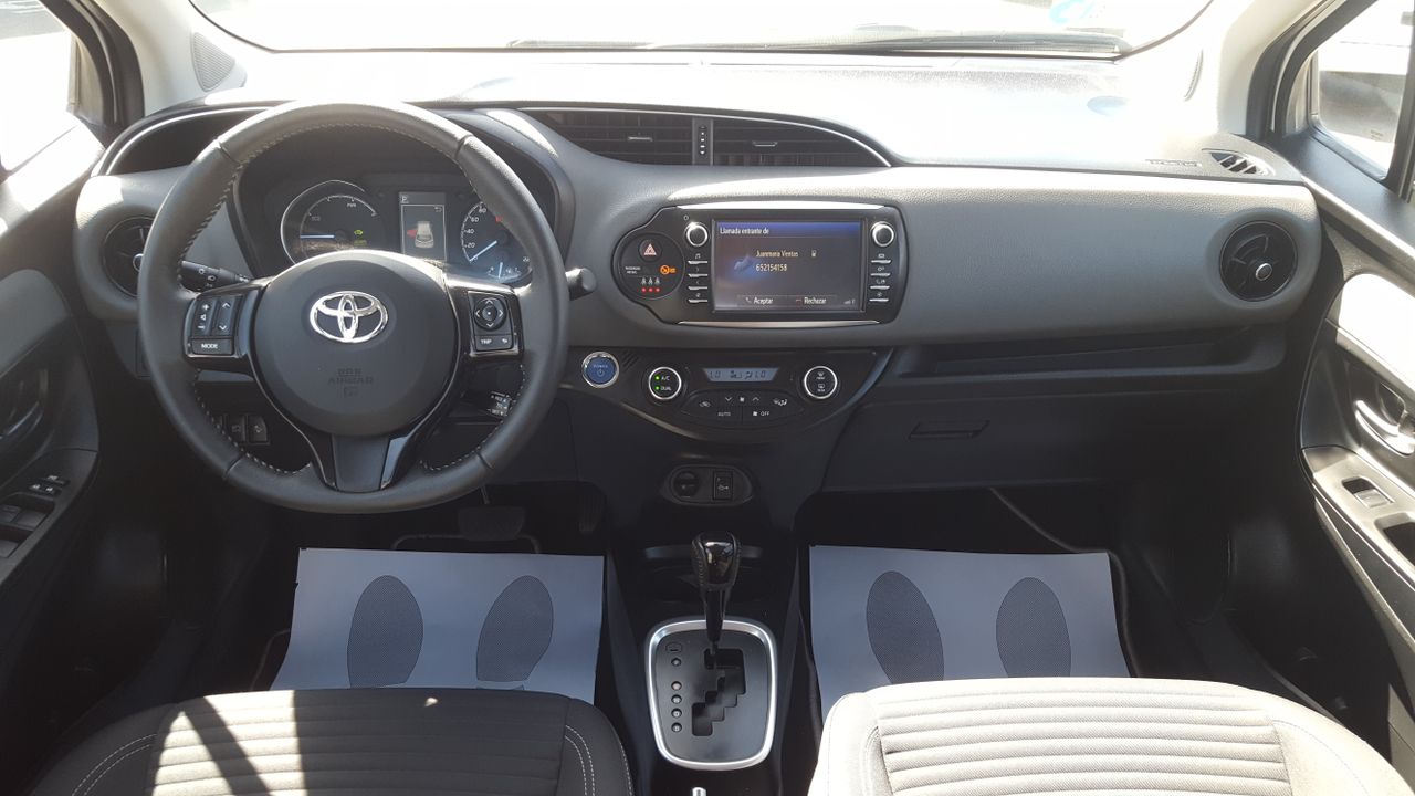 Foto Toyota Yaris 6