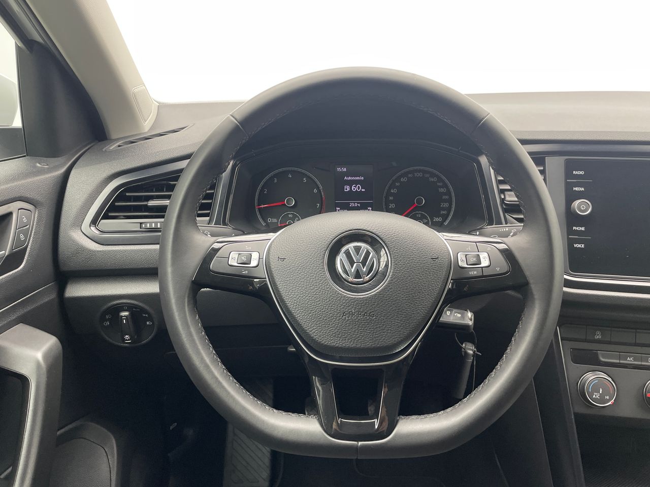 Foto Volkswagen T-Roc 17