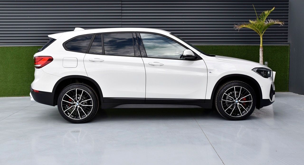 Foto BMW X1 4