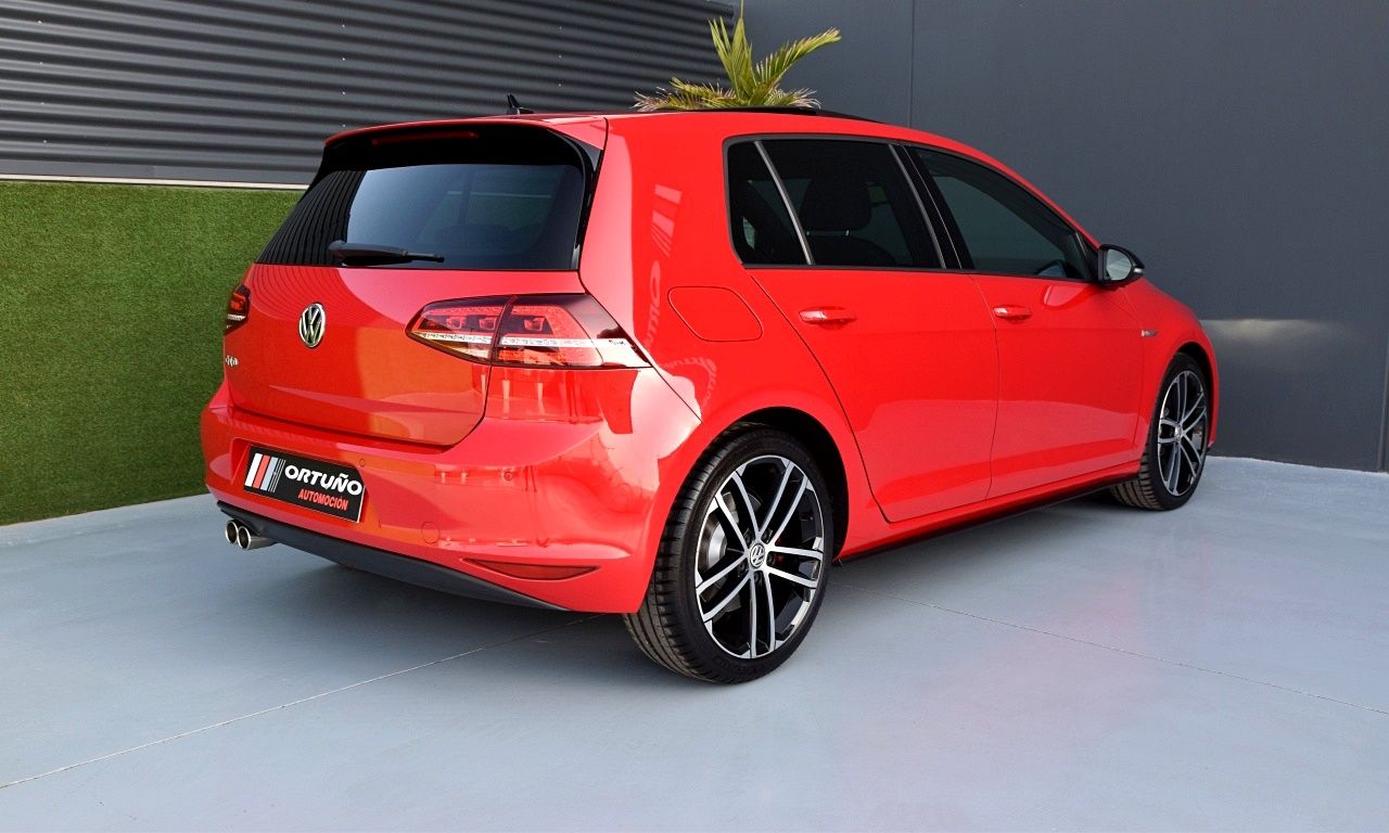 Foto Volkswagen Golf 31