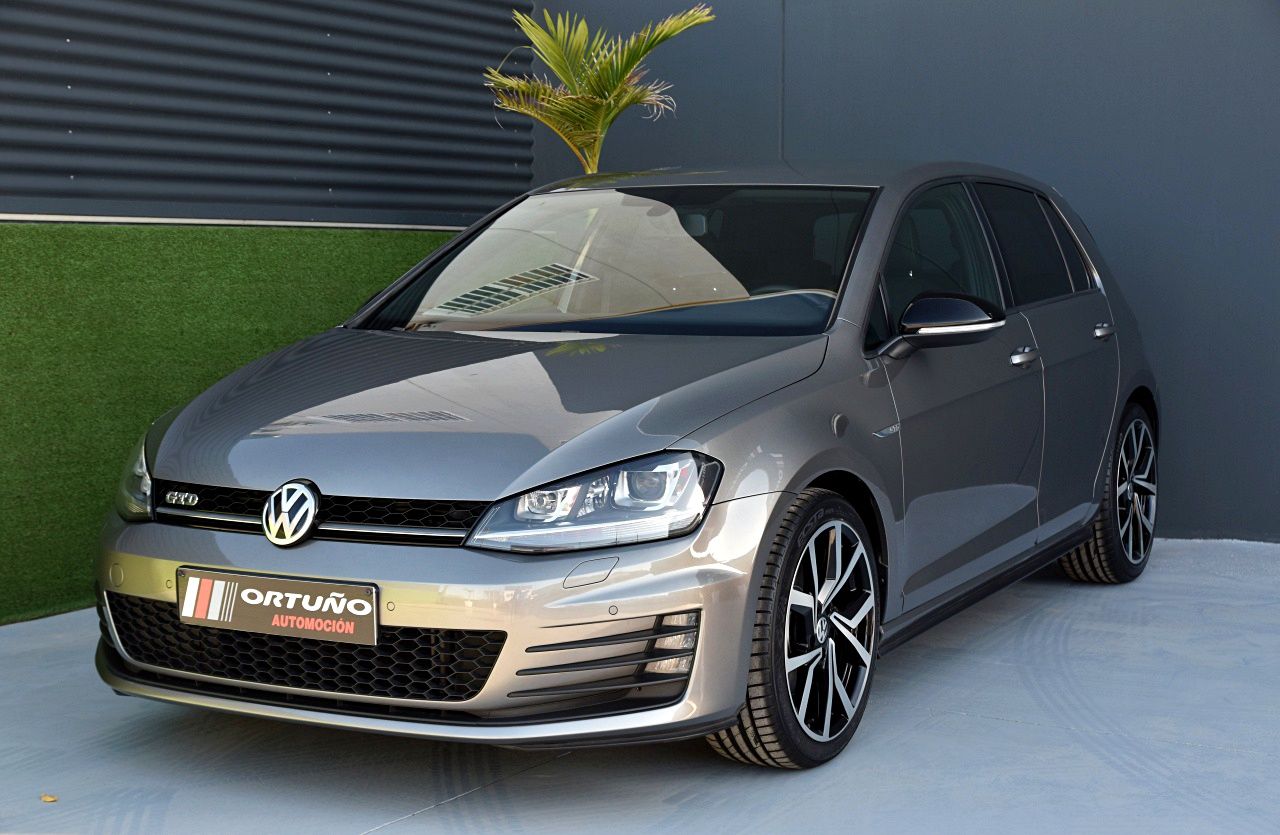 Foto Volkswagen Golf 19