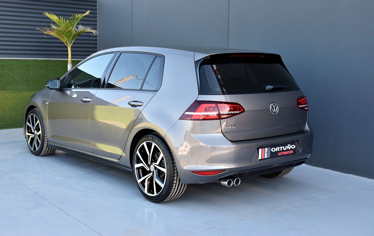 Foto Volkswagen Golf 41