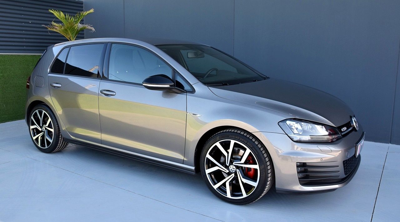 Foto Volkswagen Golf 45