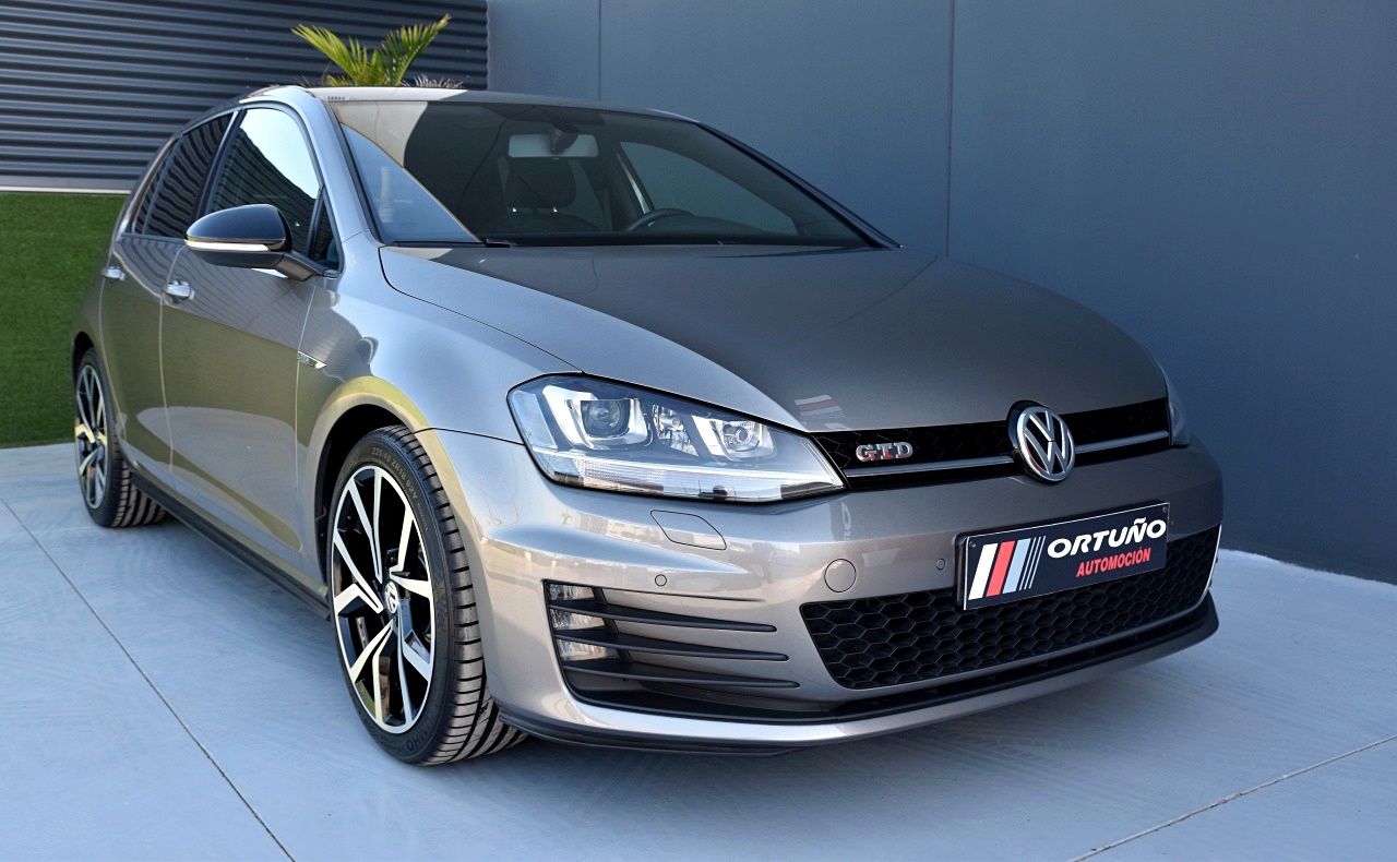 Foto Volkswagen Golf 47