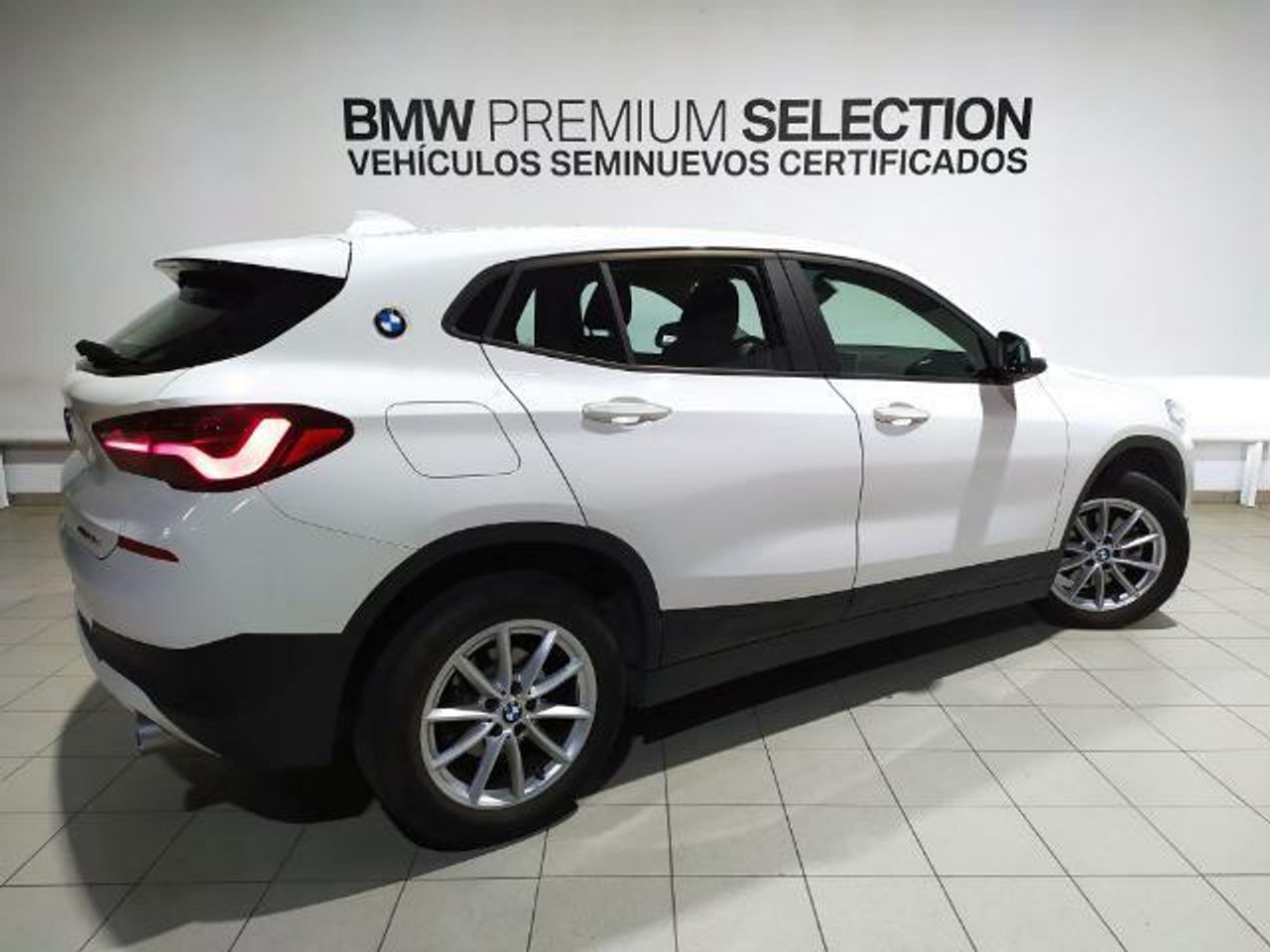 Foto BMW X2 4