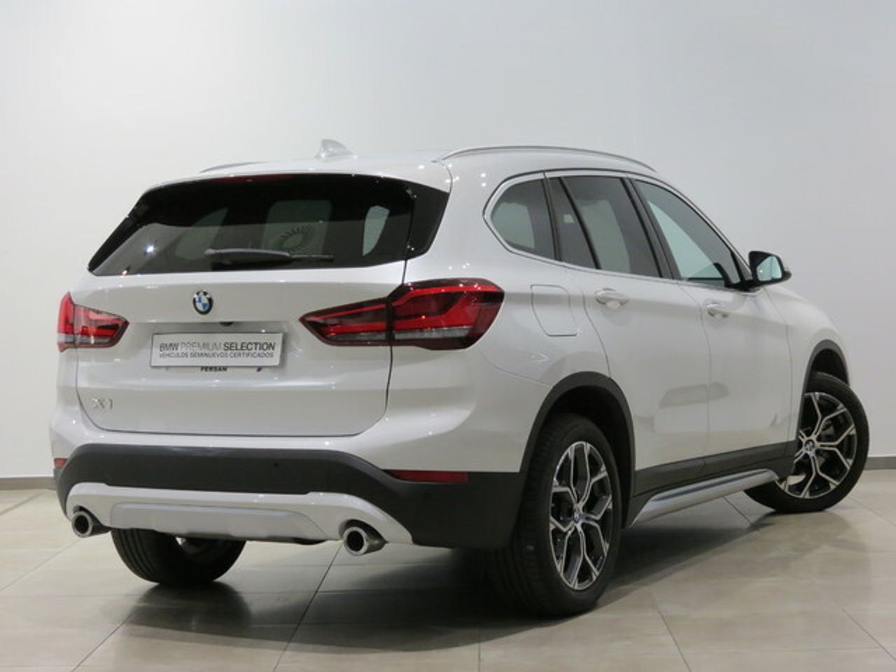 Foto BMW X1 4