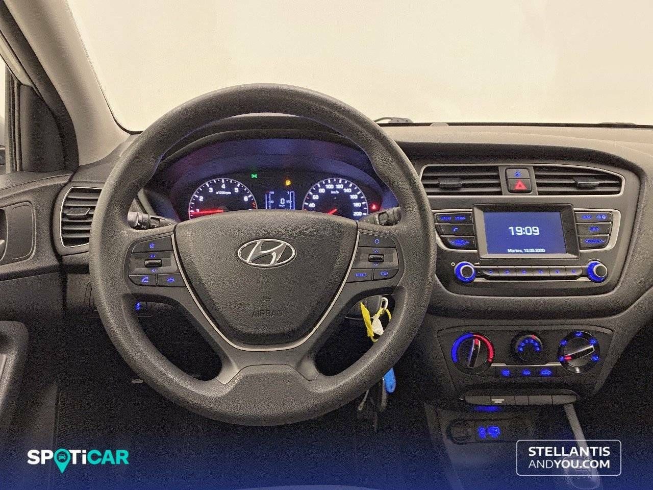 Foto Hyundai i20 25