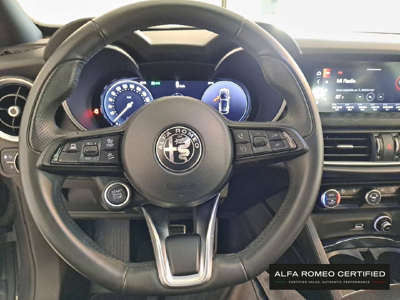 Foto Alfa Romeo Stelvio 15