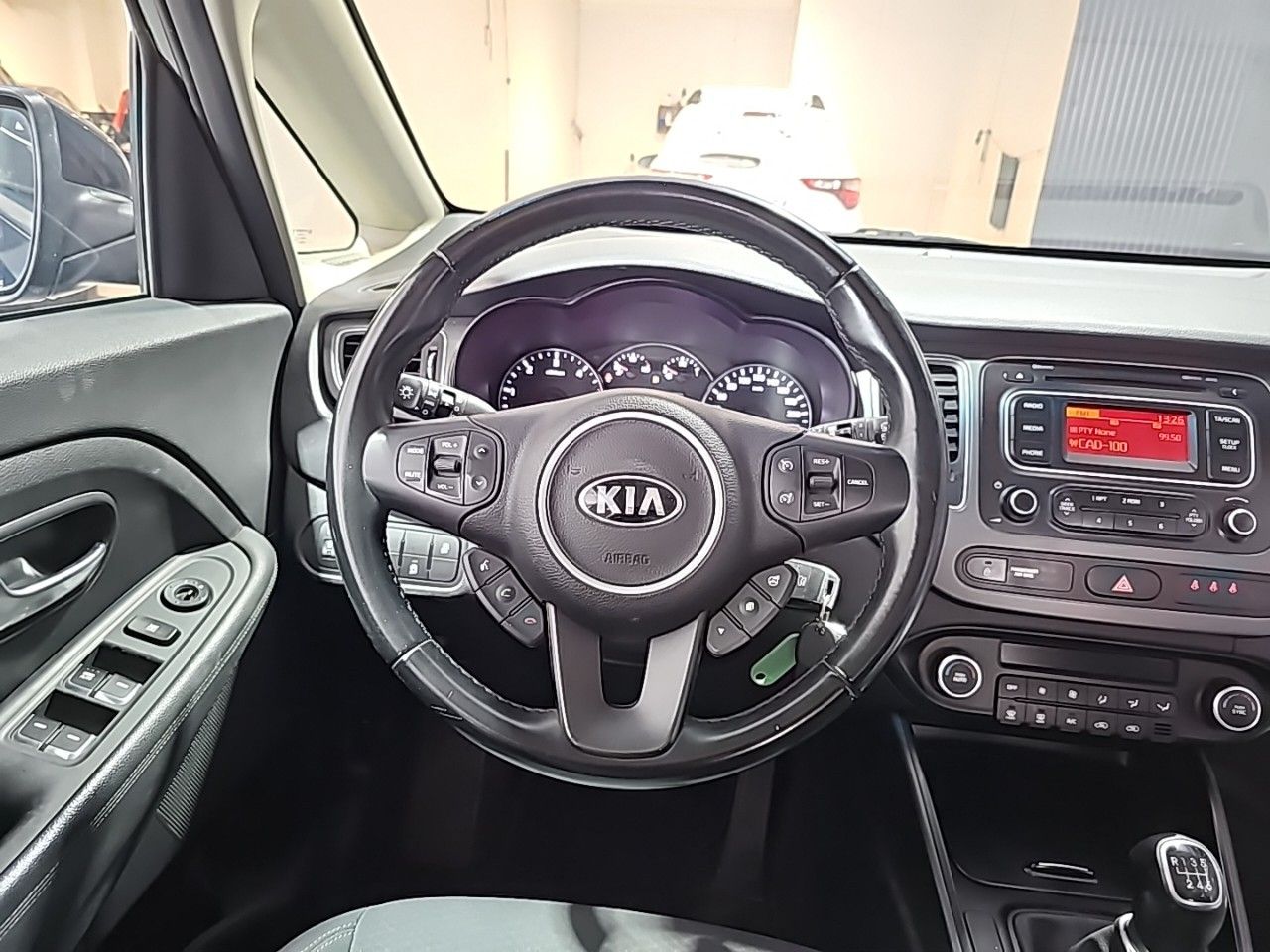 Foto Kia Carens 11