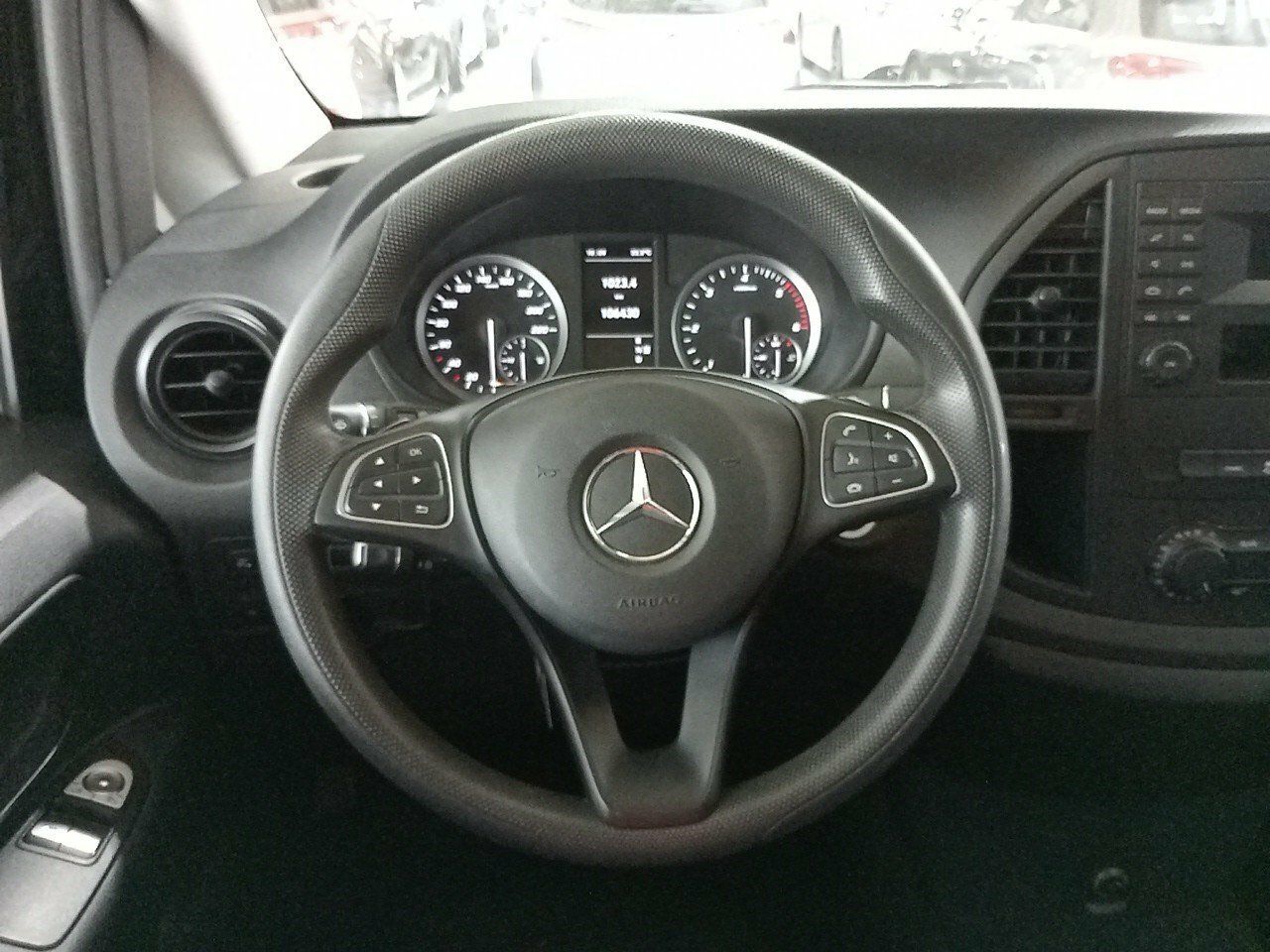 Foto Mercedes-Benz Vito 11