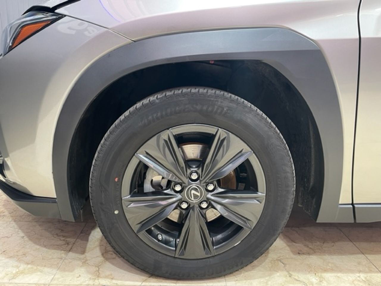 Foto Lexus UX 18