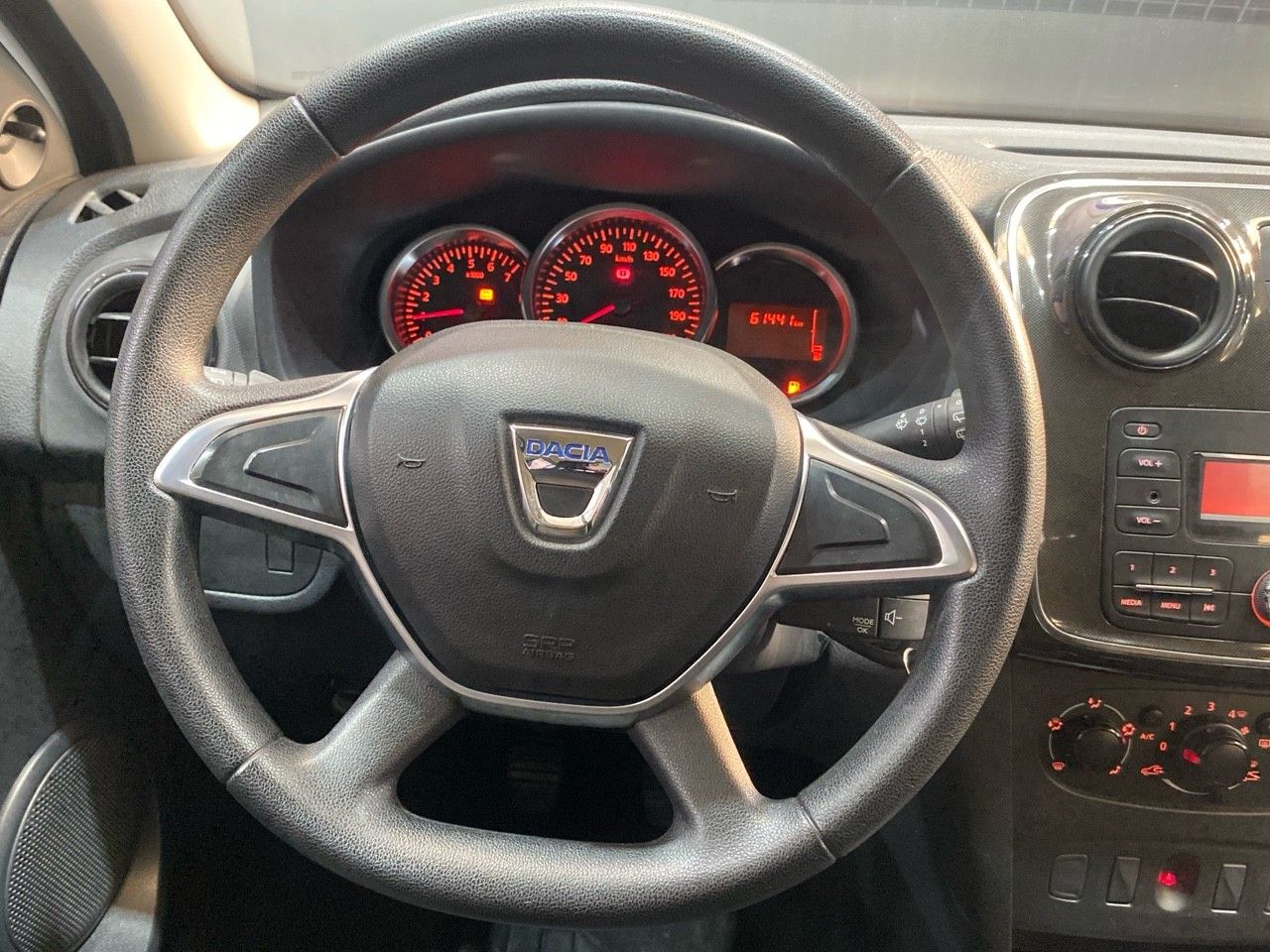 Foto Dacia Sandero 11