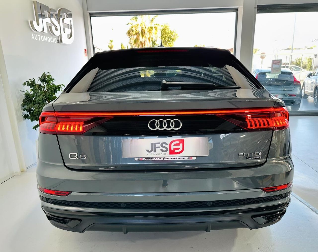 Foto Audi Q8 3