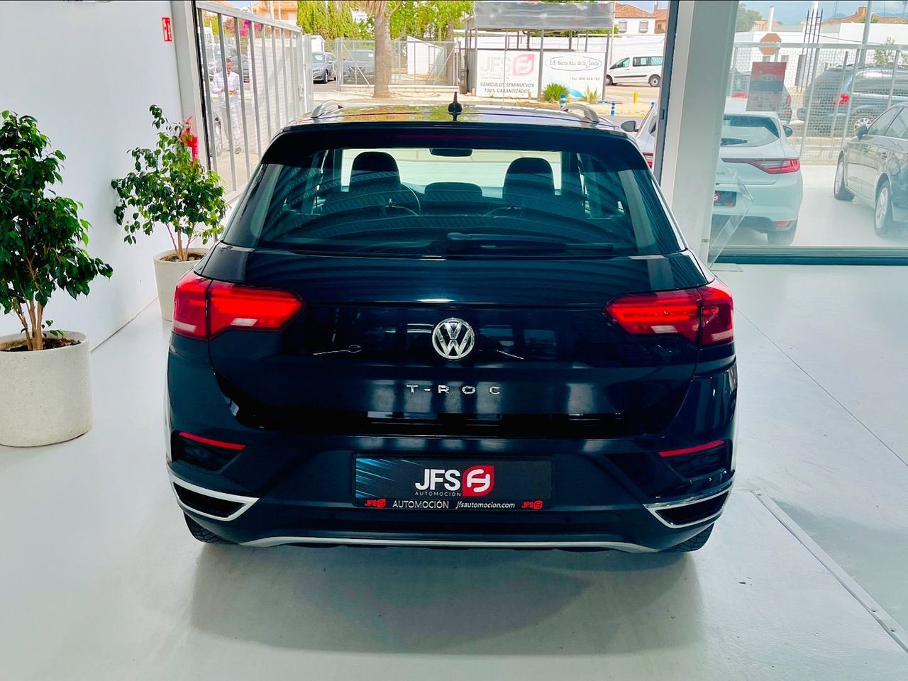 Foto Volkswagen T-Roc 6