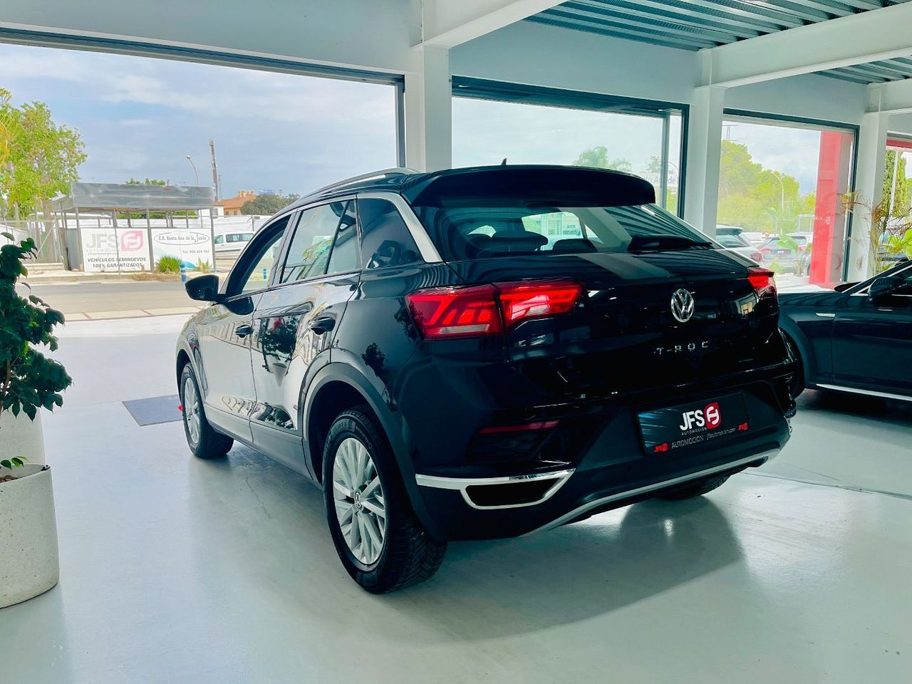 Foto Volkswagen T-Roc 7