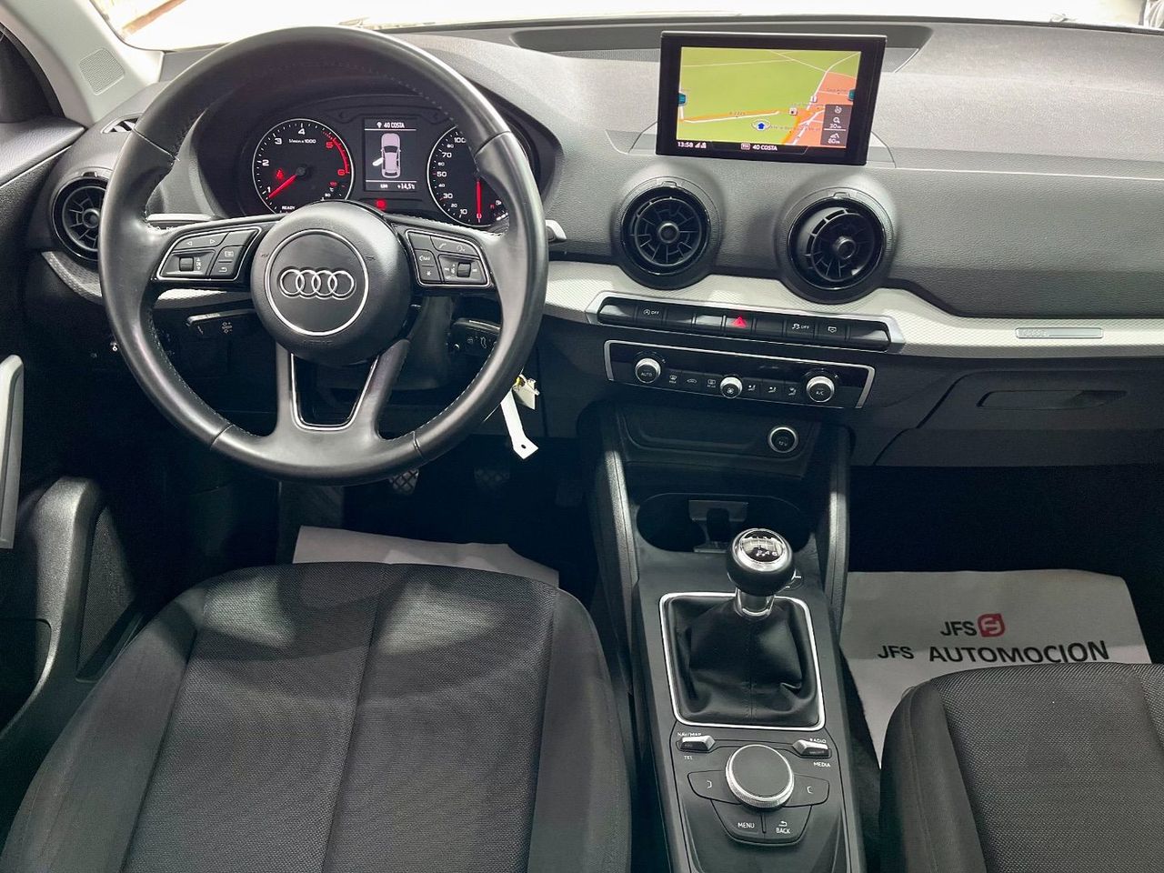 Foto Audi Q2 10