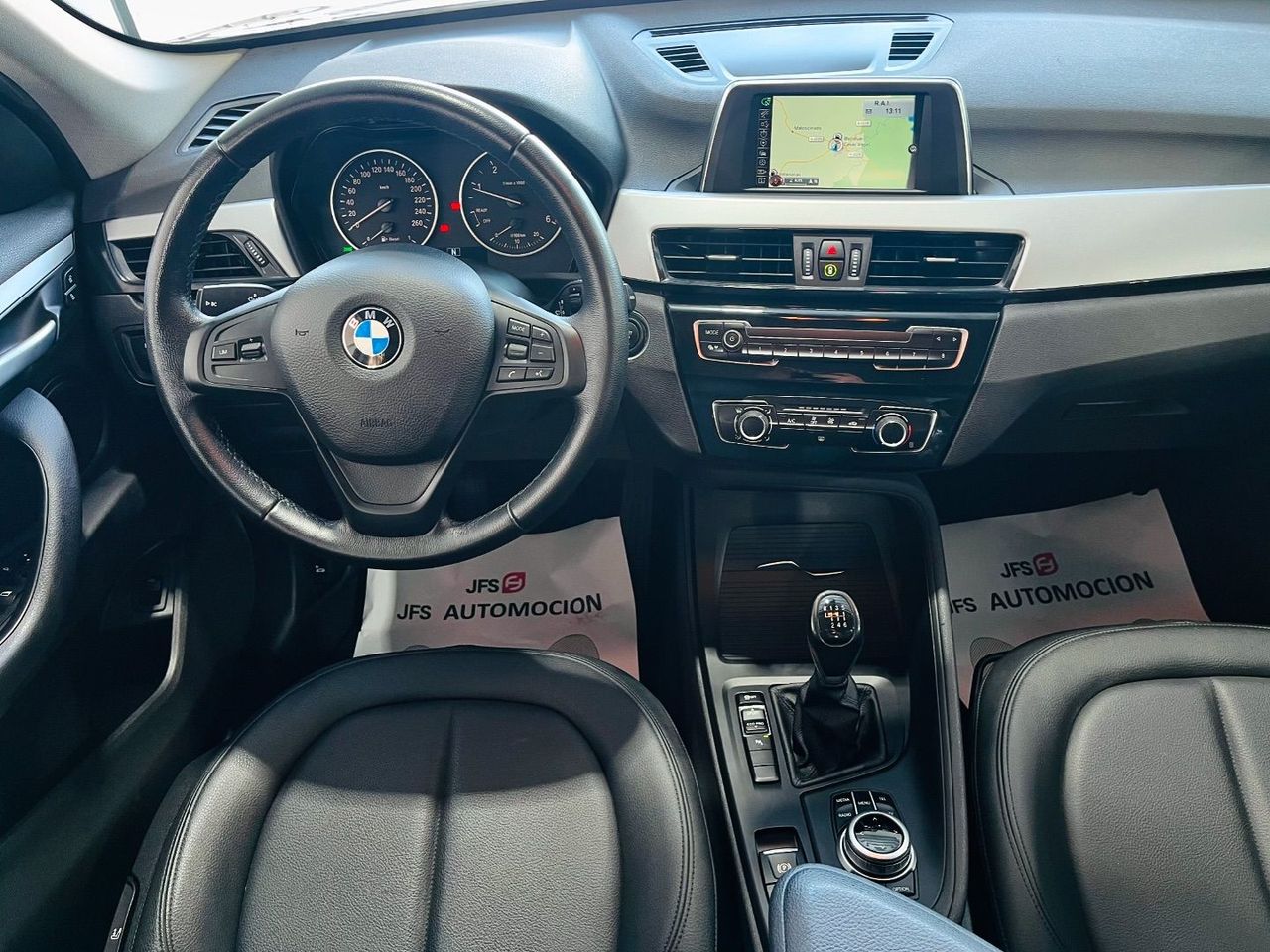 Foto BMW X1 9