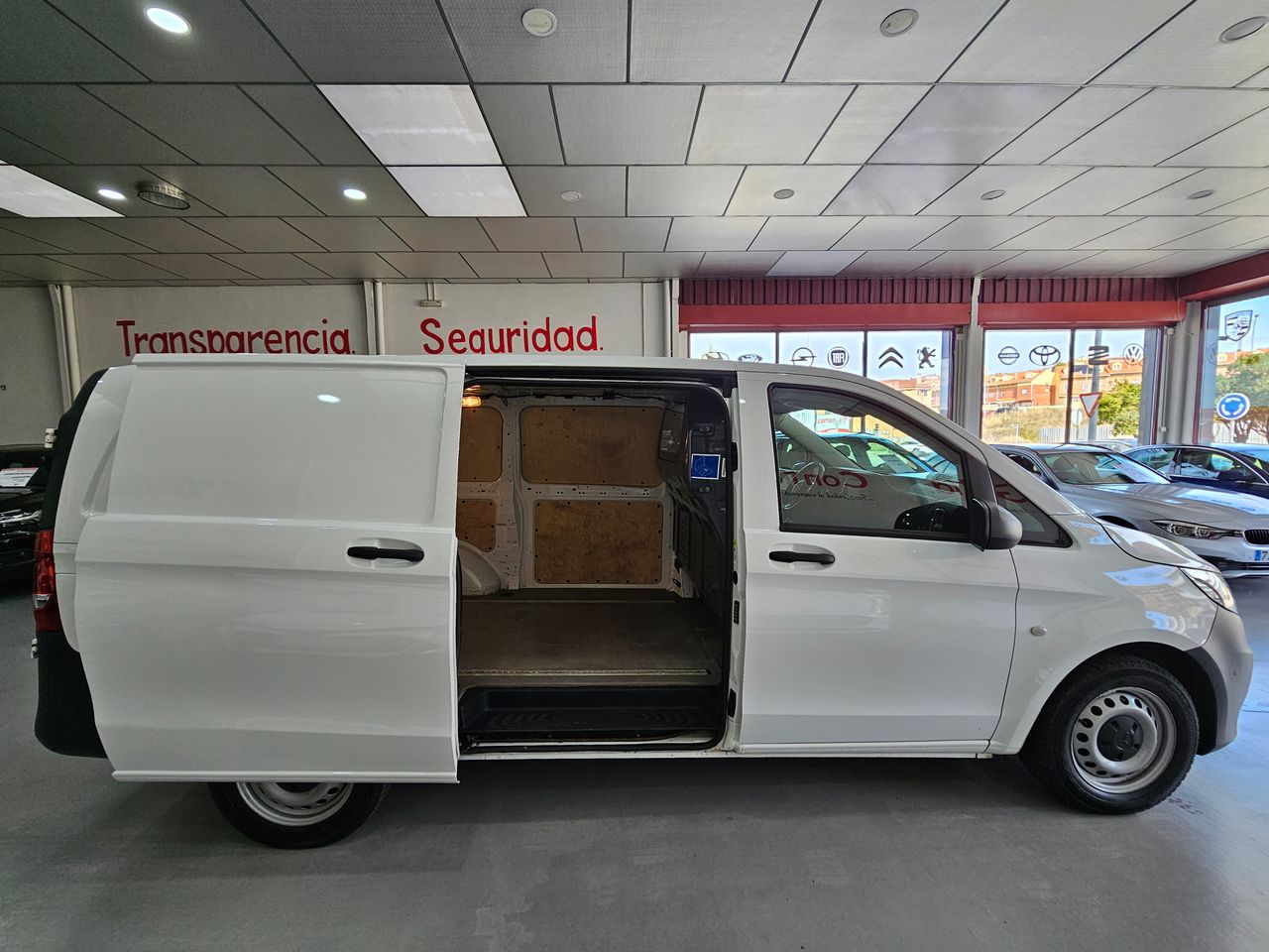 Foto Mercedes-Benz Vito 7