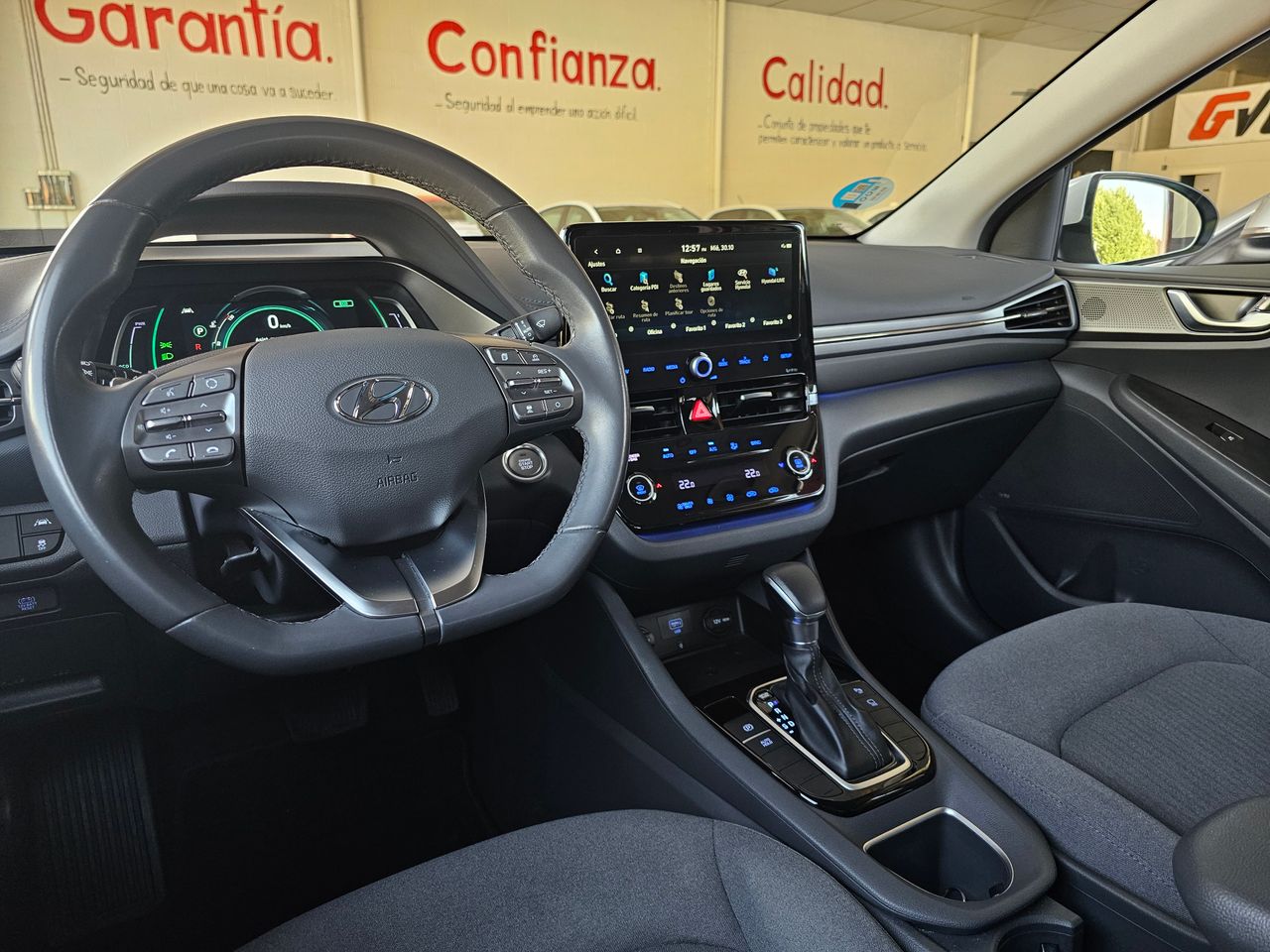 Foto Hyundai IONIQ 41