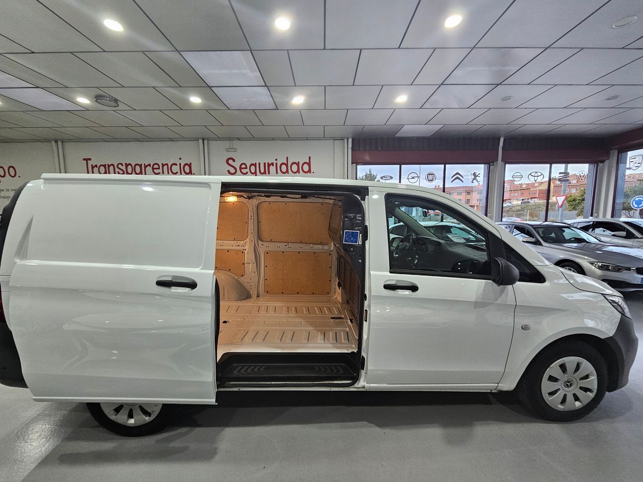 Foto Mercedes-Benz Vito 7