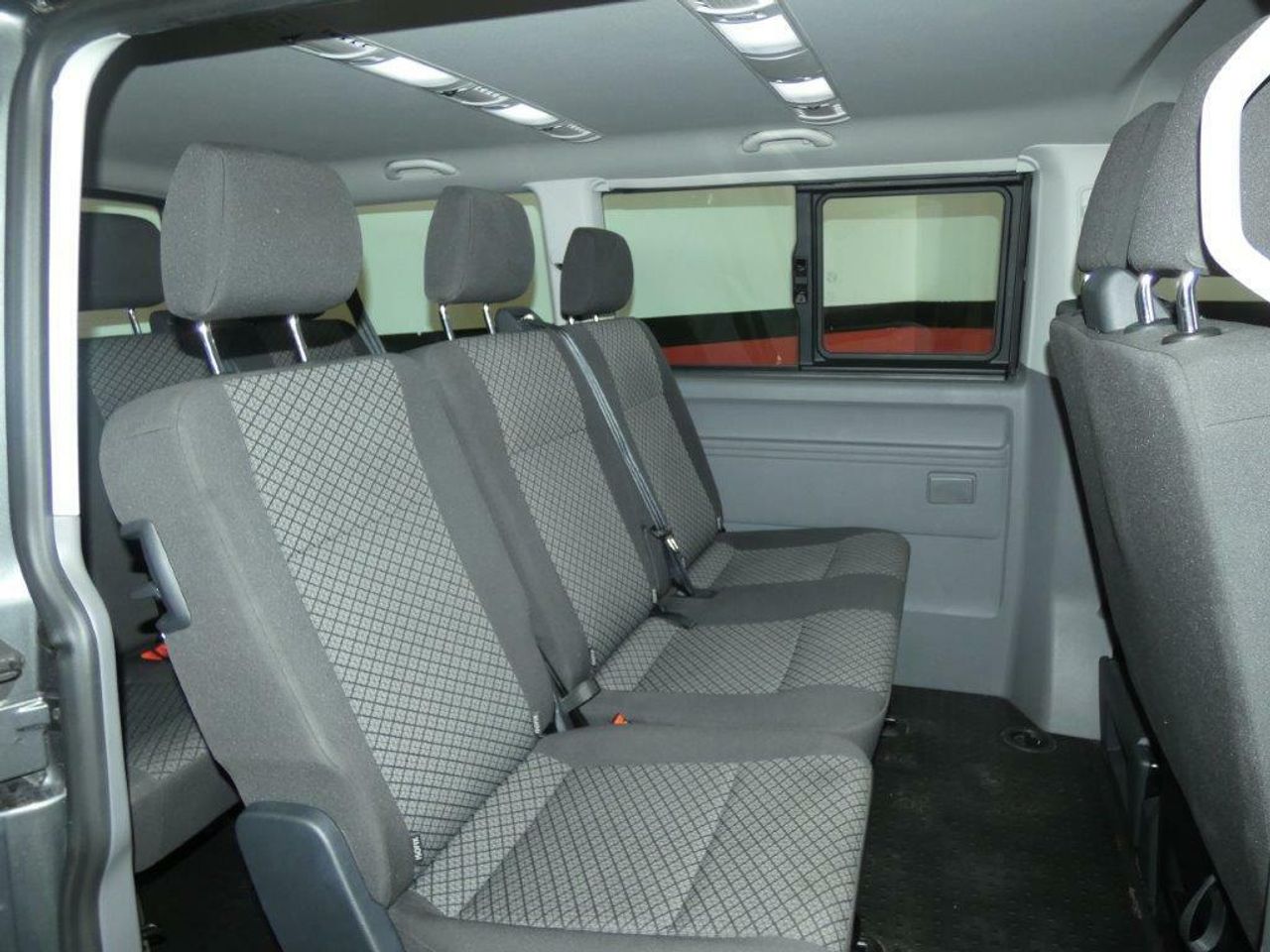 Foto Volkswagen Caravelle 16