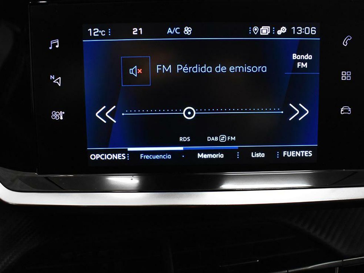 Foto Peugeot 2008 10