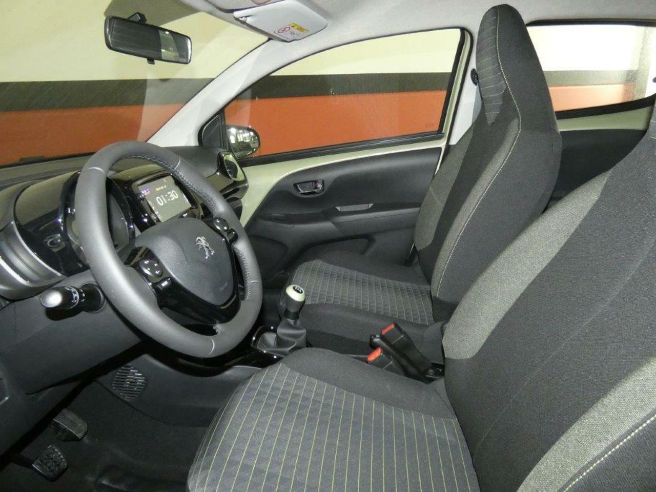 Foto Peugeot 108 14